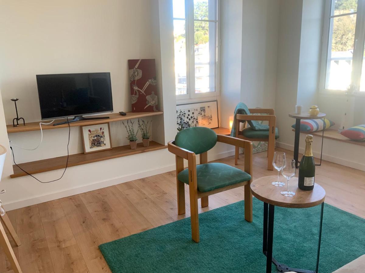 Appartement Du Port - Audierne Buitenkant foto