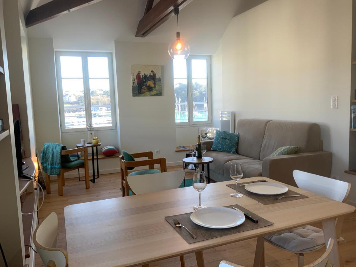Appartement Du Port - Audierne Buitenkant foto